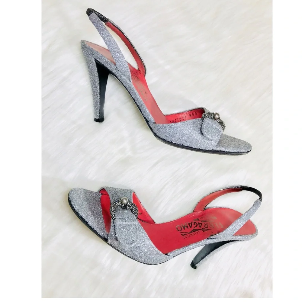 FERRAGAMO LUXURY HEELS